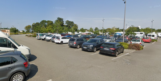 Neuville - Parking du Bosseron